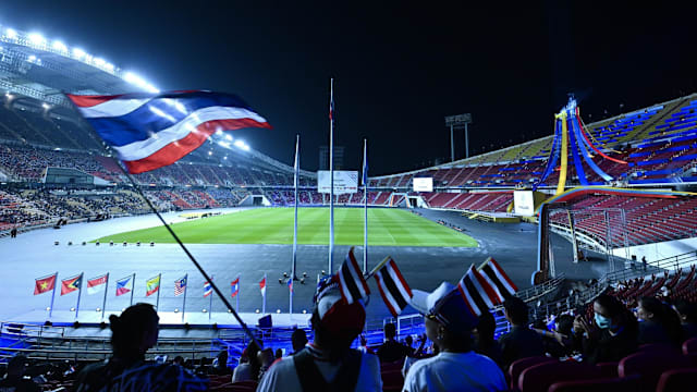 诺伊尔：孔帕尼有很多值得称道的优点；我现在只专注于俱乐部（诺伊尔称赞孔帕尼优点颇多；目前仅专注于俱乐部）