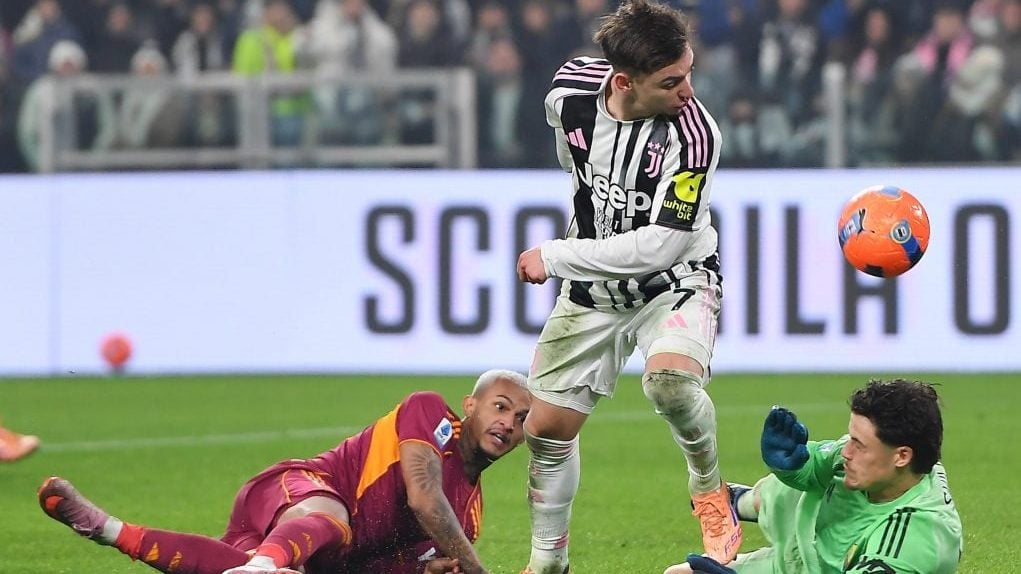 环足奖2025年最佳女足俱乐部候选：阿森纳女足、巴萨女足领衔（2025环足奖最佳女足俱乐部候选出炉：巴萨女足与阿森纳女足领跑）