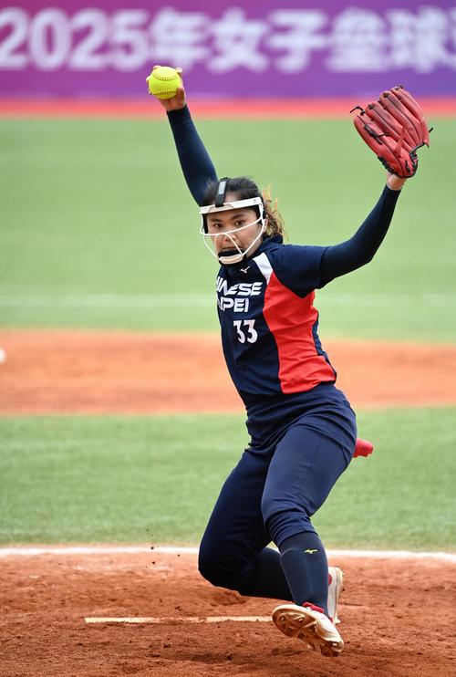 拖后腿了！热火替补场均43.5分联盟第三，今日仅18分（热火替补集体哑火：赛季场均43.5分列联盟第3，今日仅18分）