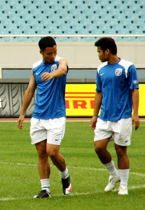 记者：纽卡一开始就计划先报价，曼联则打算先说服谢什科（记者披露：纽卡计划先递报价，曼联优先游说谢什科）