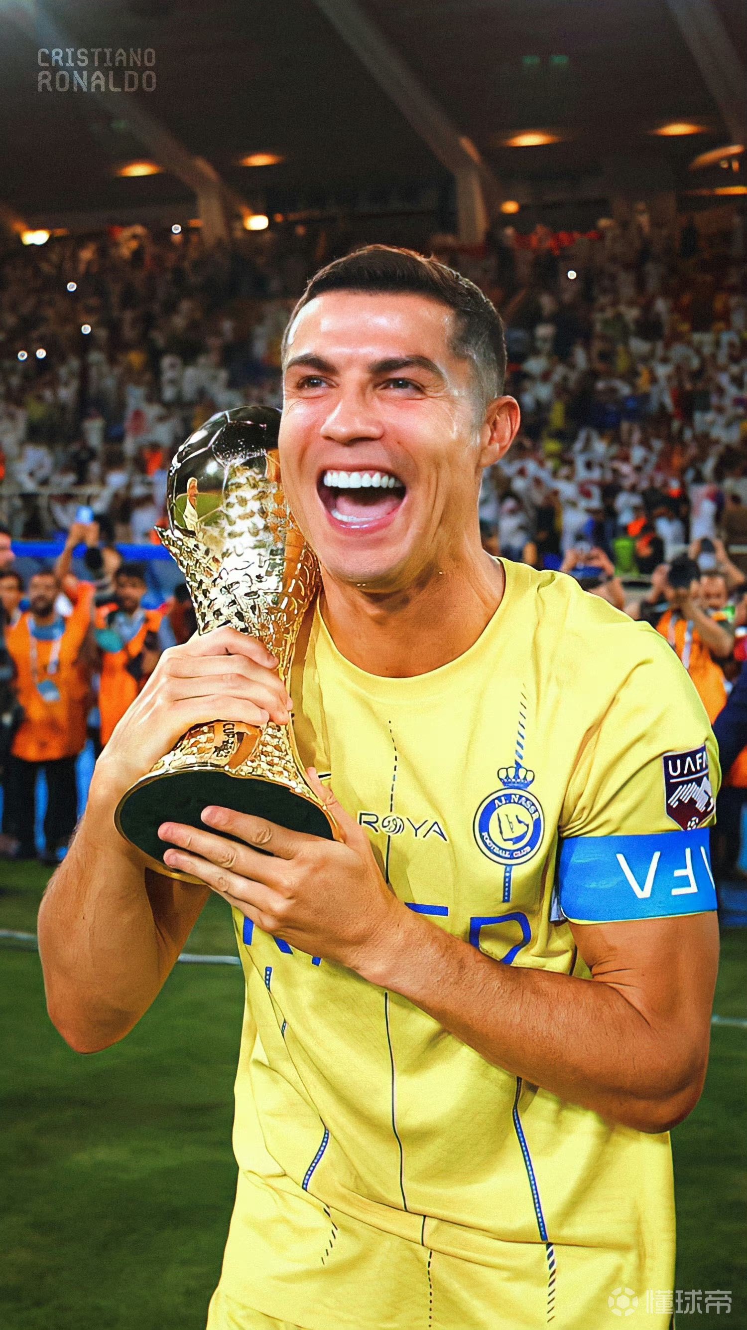 葡媒批评C罗：C罗应该为他的行为道歉，并对此感到羞愧（葡媒指责C罗：应为失当行为道歉并深感羞愧）