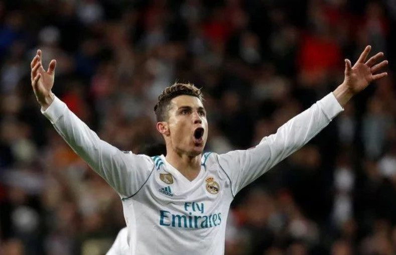 某球员可能回国发展，传闻不断（某球员或将回国发展，传闻持续发酵）