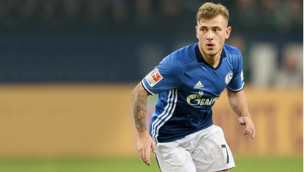 巴萨本赛季国家德比第四球衣谍照：锯齿条纹纪念05年国家德比（巴萨本季国家德比第四球衣曝光：锯齿纹致敬2005年国家德比）